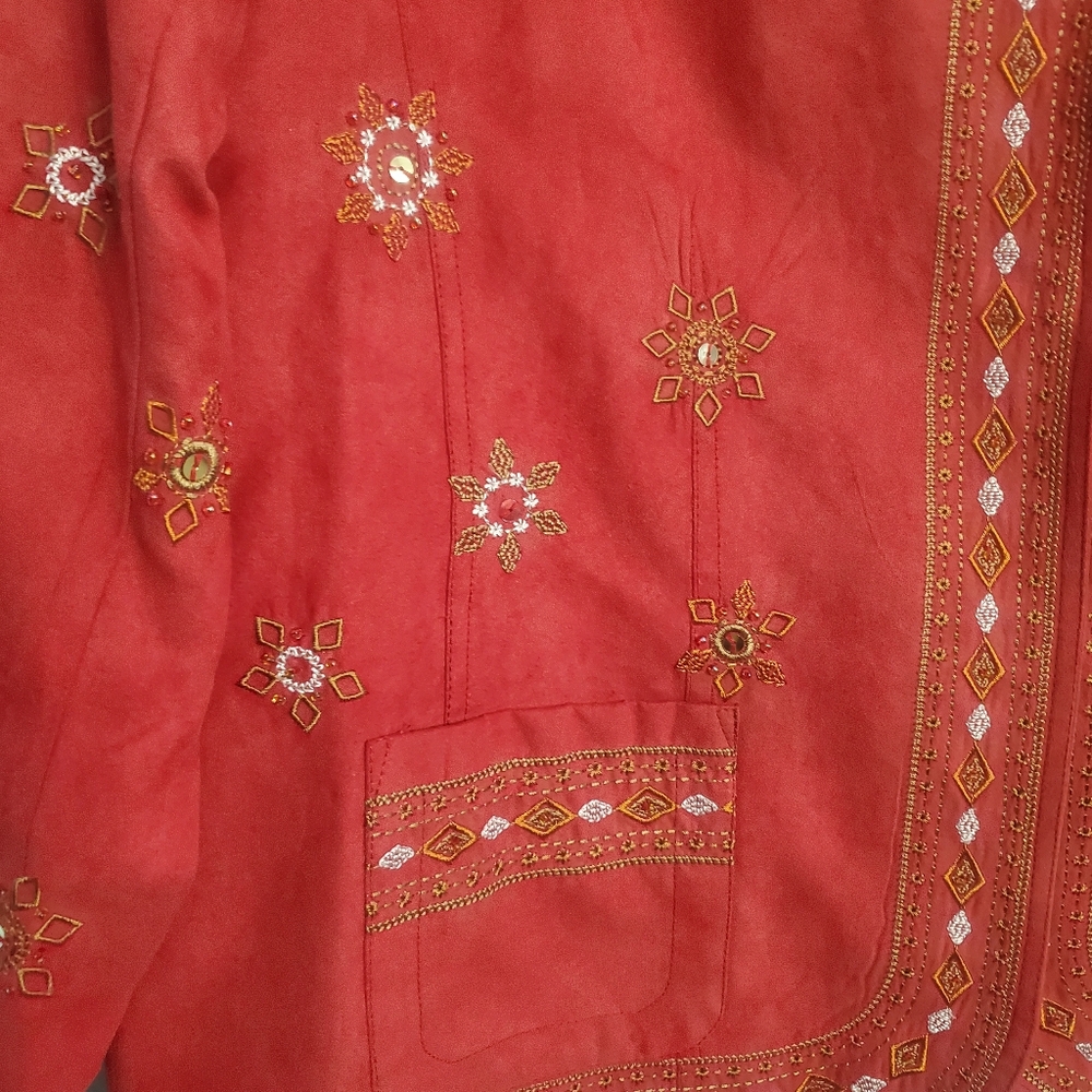 ColdWater Creek Red Faux Suede Embroidered Embellished Blazer  Sz14 Chic Grandma - Picture 2 of 16